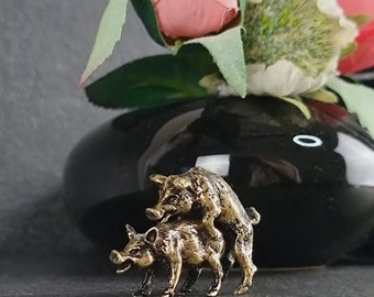 Statuette di maiali in ottone in stile vintage, decorazioni per maiali, divertenti statuette di maiali per decorare la scrivania, statuette di animali in miniatura, regali per gli amanti dei maiali
