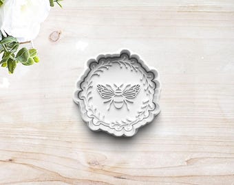 Floral Bee Cookie Cutter | Clay Fondant Stamp Embosser | Gift for Bee Lover | Pretty Bee Cookie | 3D Printed | Customizable