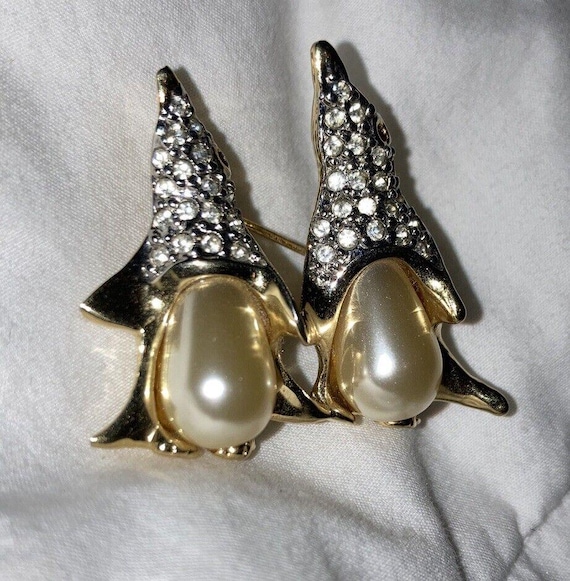 Vintage Double Penguin Brooch Lapel Pin Faux Pearl Jelly 