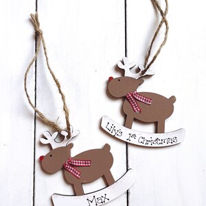 Reindeer Christmas Tree Decoration Personalised Perfect Baby's 1st Xmas or Childs Name 9cm Santa Keepsake immagine 2