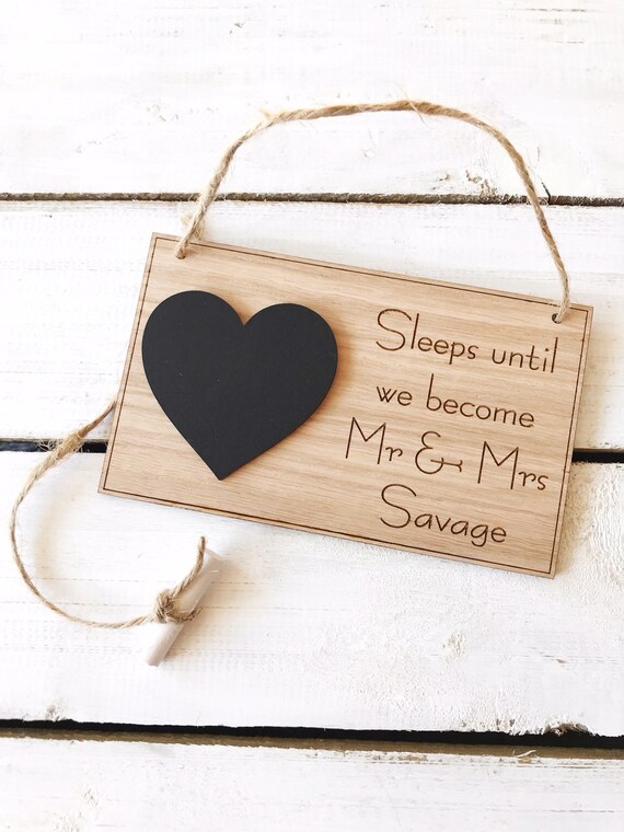 Personalised Wedding Countdown Plaque Chalkboard Engagement gift Bride to be