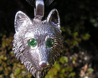 Wolf Pendant With Emerald Eyes In Sterling Silver