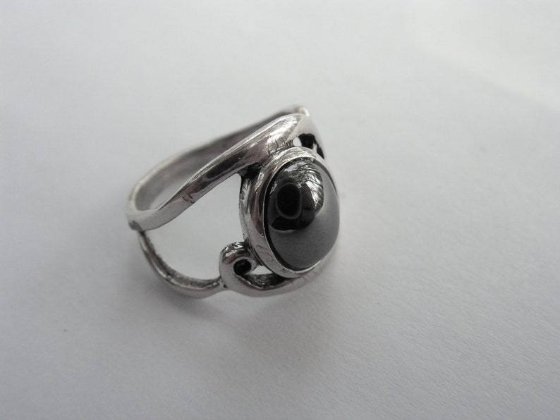 Hematite And Sterling Silver Cabochon Ring 