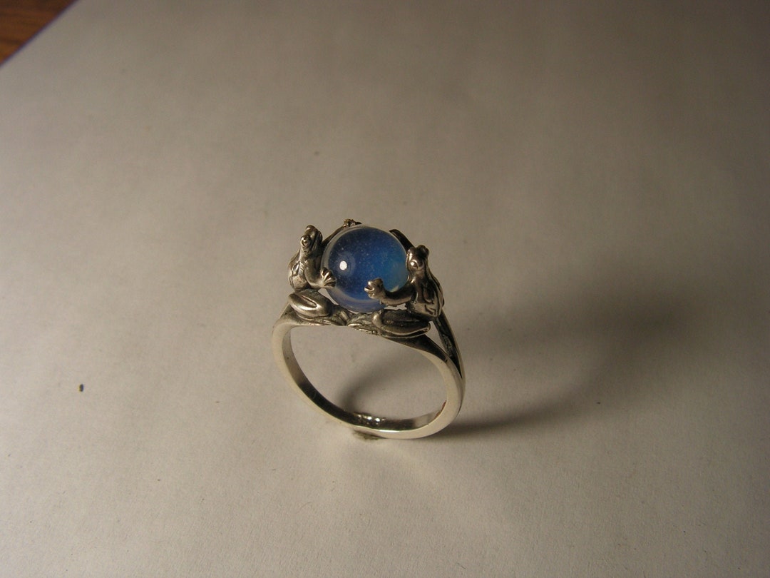Frog Ring With Opalite in Sterling Silver - Etsy Japan