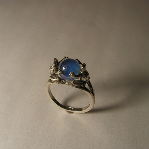 Anello a forma di rana con opalite in argento sterling