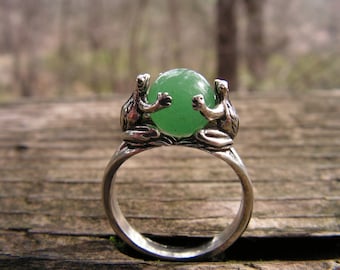 Frogs Ring With Aventurine In Sterling Silver