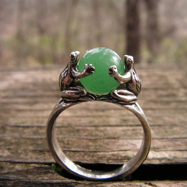 Frogs Ring With Aventurine In Sterling Silver