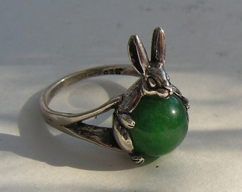 Rabbit Ring With Aventurine in Sterling Silver