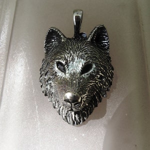 Timber Wolf Anhänger mit Braunen Augen aus Sterling Silber Bild 4