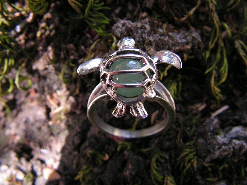 Sea Turtle Ring In Sterling Silver With Natural Aventurine image 2