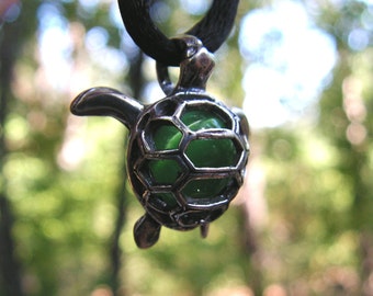 Sea Turtle Pendant With Aventurine In Sterling Silver