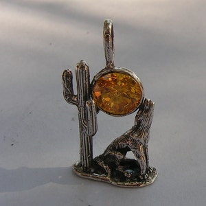 Coyote Pendant With Golden Citrine In Sterling Silver