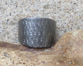 Hammered Stainless Steel Open End Ring