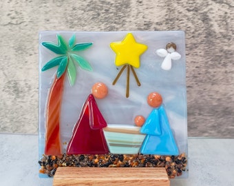 Ethnic Fused Glass Nativity Wood Stand, Desert Holy Family Scene Decoration, Religious Gift, People of Color, Table Top Art