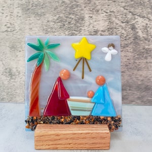 Ethnic Fused Glass Nativity Wood Stand, Desert Holy Family Scene Decoration, Religious Gift, People of Color, Table Top Art