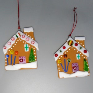 Fused Glass Holiday Gingerbread House, Small Christmas Ginger Bread House Ornament, Gingerbread Sun Catcher