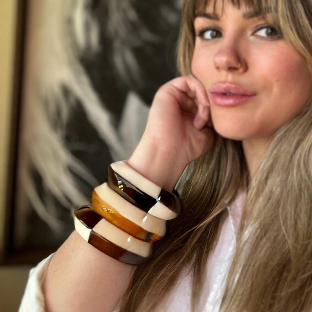 LINKED SUARED MARBLED RESIN CUFF ACRYLIC BRACELETS