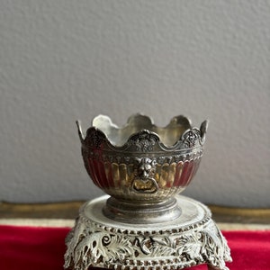 Silver Metal Footed Elaborately Designed Bowl Lion Handles