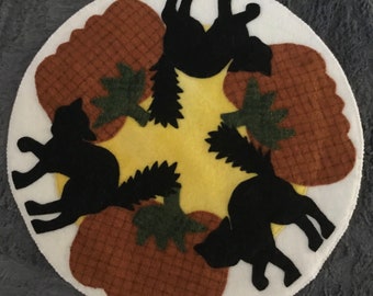 Black Cat & Pumpkins Candle Mat