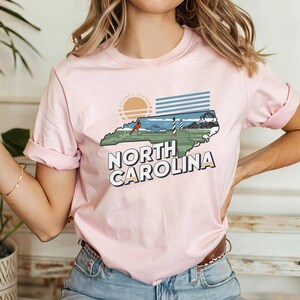 North Carolina Retro T-shirt, North Carolina T-shirt, Traveler T-shirt, North Carolina Tee, North Carolina Jersey, North Carolina Basic tee