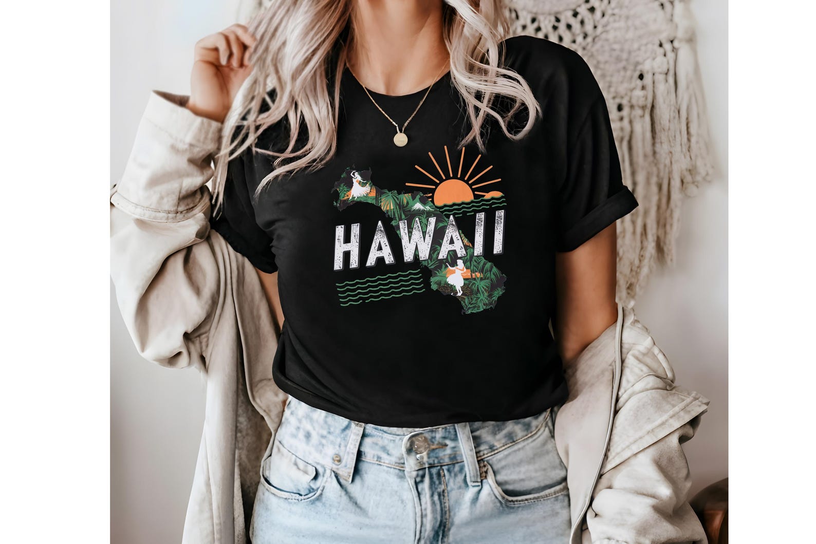Hawaii Is Always A Good Idea Women's Essential Tee main image 1