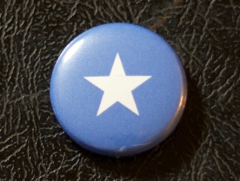 Somalia flag pinback button 1 25.4mm pin, badge, magnet, Made in USA image 1