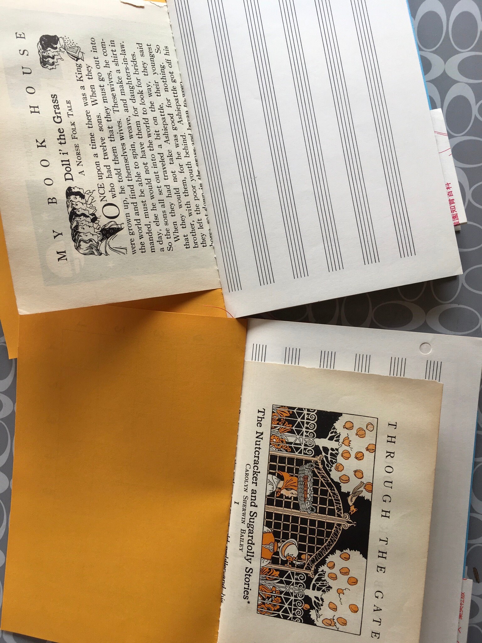 Handmade Vintage Junk Journal Signatur | Orangefarbenes