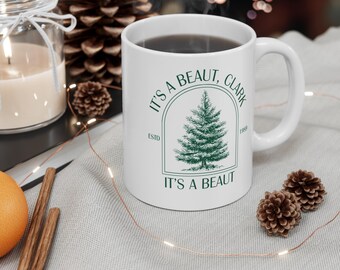 クリスマスバケーションマグ、グリーン、It's a Beaut Clark、セラミックコーヒーカップ、映画愛好家へのギフト、面白いクリスマスマグ