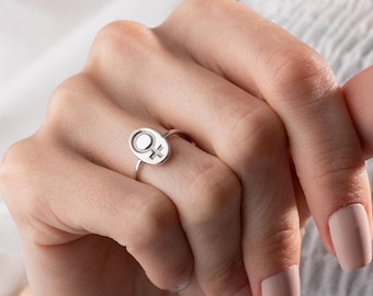 Sterling Silver Female Symbol Ring: Feminist Venus Jewelry