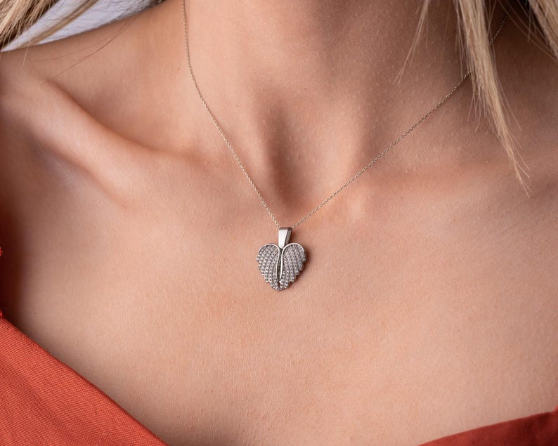 Engraved Angel Wing Heart Necklace, Personalized Gift for Her, Name Necklace Women, Custom Heart Pendant, Birthday Gift