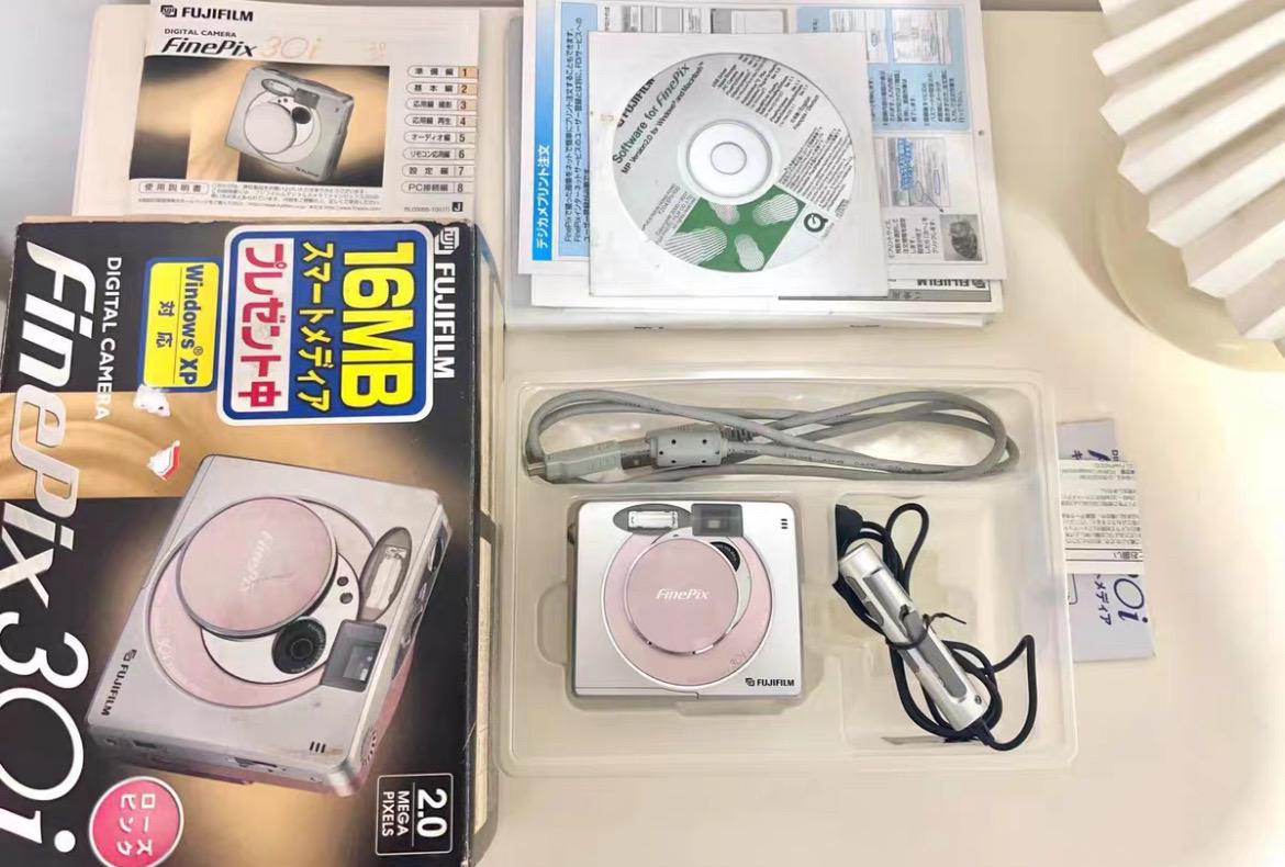 ☆動作OK FinePix 30i ピンク 乾電池式 カード付き 難あり Amazon | FUJIFILM デジタルカメラ FinePix Z950EXR ピンク