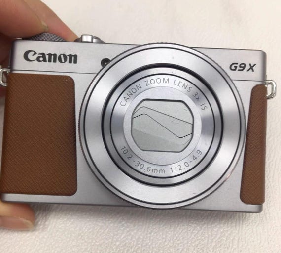 Canon PowerShot G9X Mark II シルバー【ほぼ新品】 Canon PowerShot G9X Mark II Digital Camera Silver Boxed Made
