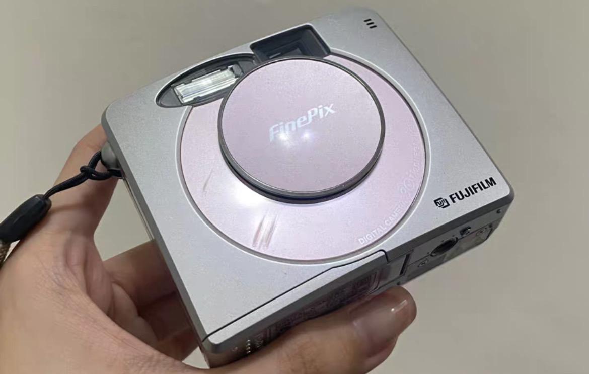 美品 FUJIFILM FinePix 30i FUJIFILM FinePix 30i | 東京CAMERA