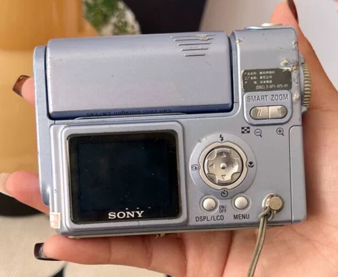 SONY Cyber-shot DSC-F77A ブルー◯ DSC-F77A | デジタルスチルカメラ Cyber-shot サイバーショット