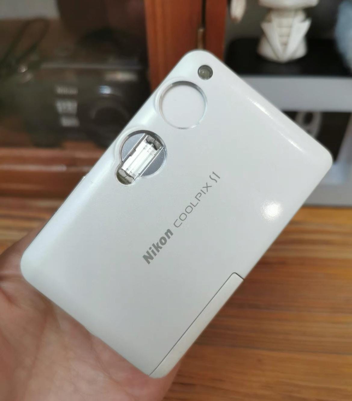Nikon COOLPIX ホワイト 12倍ズーム 61otlOSjlkL.jpg_BO30,255,255,