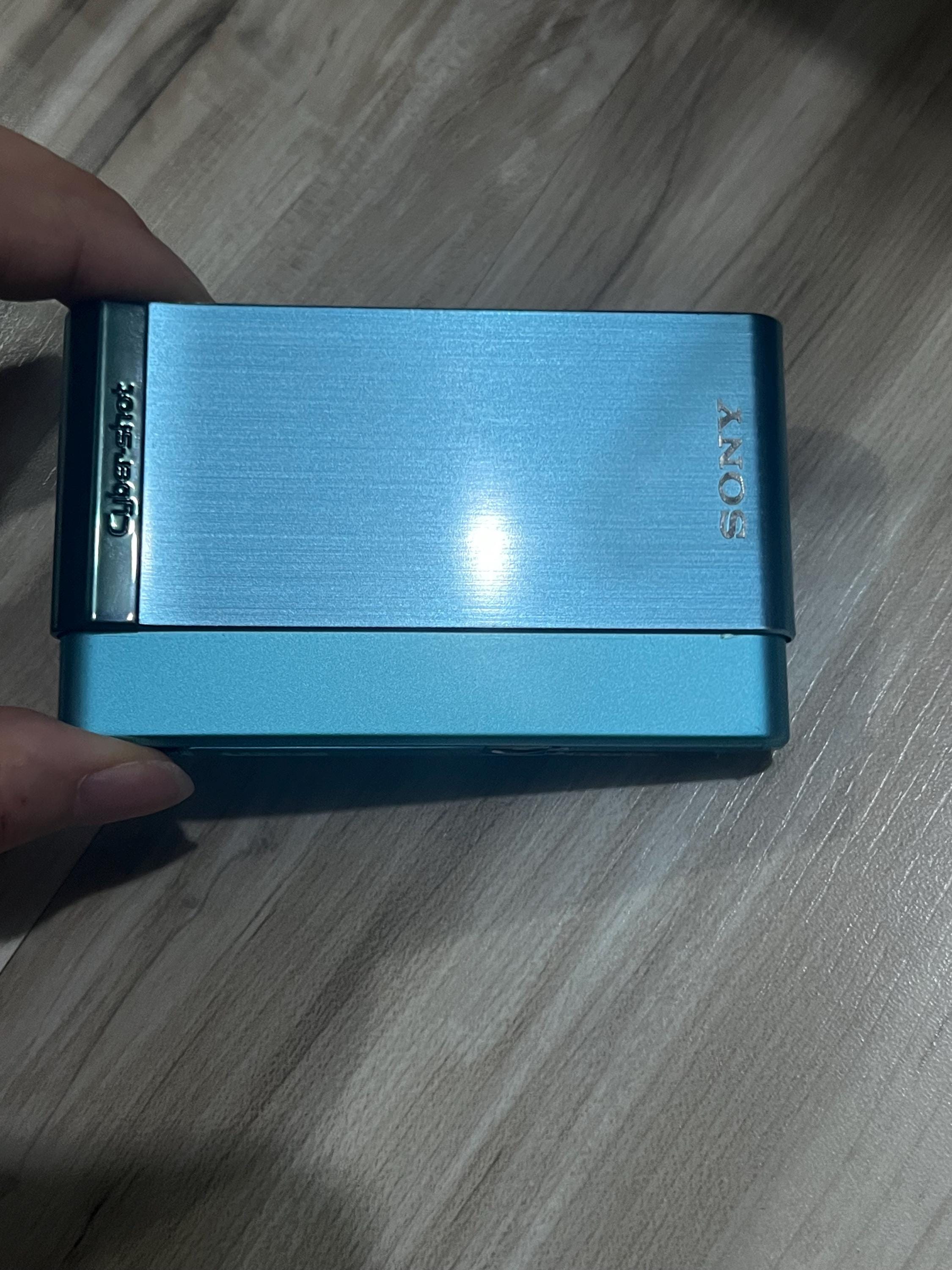 CIP　SONY Cyber-shot DSC-T90 Sony Cyber-shot DSC-T90 - Photo Review