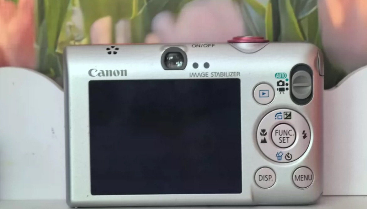Canon Ixus 95 is ( RARE Colours) Pink!green!blue - Etsy Canon Ixus 95 is ( RARE Colours) Pink!green!blue - Etsy
