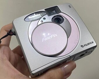Fujifilm FinePix 30i デジカメ　スマートメディアジャンク Fujifilm FinePix 30i デジカメ スマートメディアジャンク