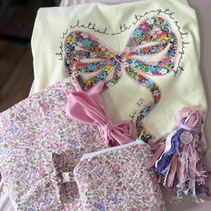 Christliche Mädchen-Überraschungstasche - Glaubensbasierte Überraschungsbox mit T-Shirt, Bibelzubehör, Schlüsselbund und mehr - Christliches Muttertagsgeschenk