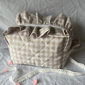 Trousse de maquillage à volants, trousse de maquillage coquette, trousse de maquillage vichy, trousse à cosmétiques en coton matelassé, cadeau fête des mères, cadeau fête des mères