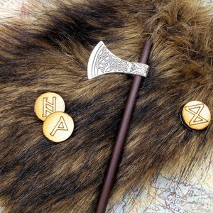 Viking Axe Hairstick, Single or Pair Wood Axe Hair Sticks, Norse Celtic Axe, Medieval Renaissance Hair Accessory, Hair Decor, LARP Accessory image 4