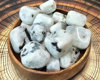 Rainbow Moonstone Tumbled Stone, 20mm - 30mm, Polished Flashy White Labradorite Crystal, Natural Moon Stone Crystal Tumbles, White Moonstone