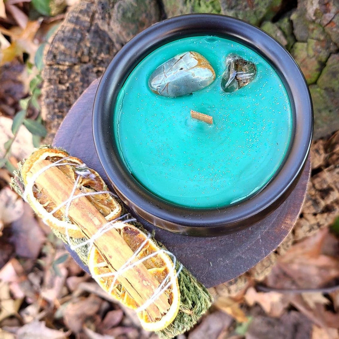 Wildwood Cauldron Candle, 8 Oz Dark Forest Scented Witch Candle, Jasper Smoky Quartz Crystal