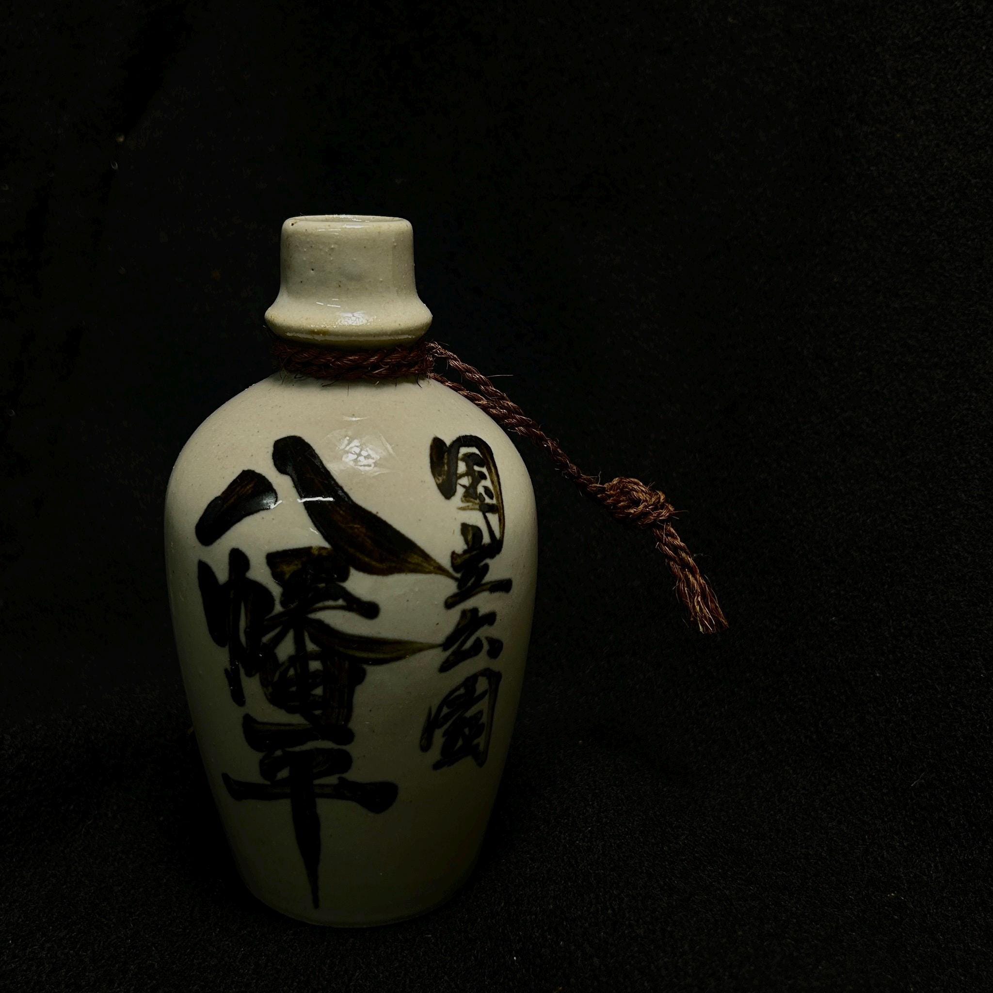 Japanese Tokkuri Ceramic Sake Bottle/hand-painted Kanji/tokkuri