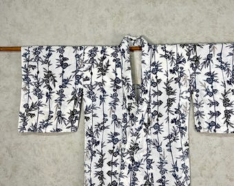 Vintage Ladie&#39;s Yukata Flower and leaves Design/Kimono/Cotton Robe/Vintage Japanese/Female Dressing Gown/Blue White/Textile/Free Shipping