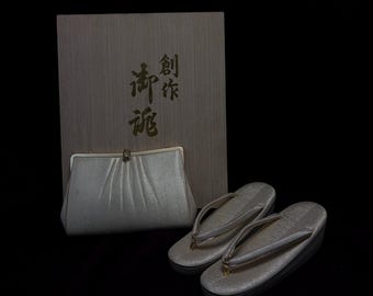 Japanska formella Zori-sandaler och väska med trälåda/Kimono/Traditionella japanska accessoarer/Guld/Kanji/Tillverkad i Japan