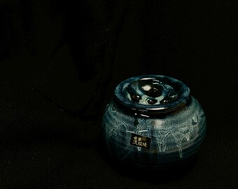 Aizu Ryumon ware Incense Burner/signed by the artist/Ceramics/Pottery/Traditional/Aizu/Kanji/Japan Blue/Made in Japan