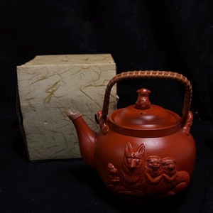 Tokoname Ware Large Teapot Zodiac/Dog Design/Earthenware Teapot/Red Clay/Syudei/Animal motif/Made in Japan