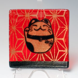 Maneki Neko Fused Glass Catch-all Dish image 1