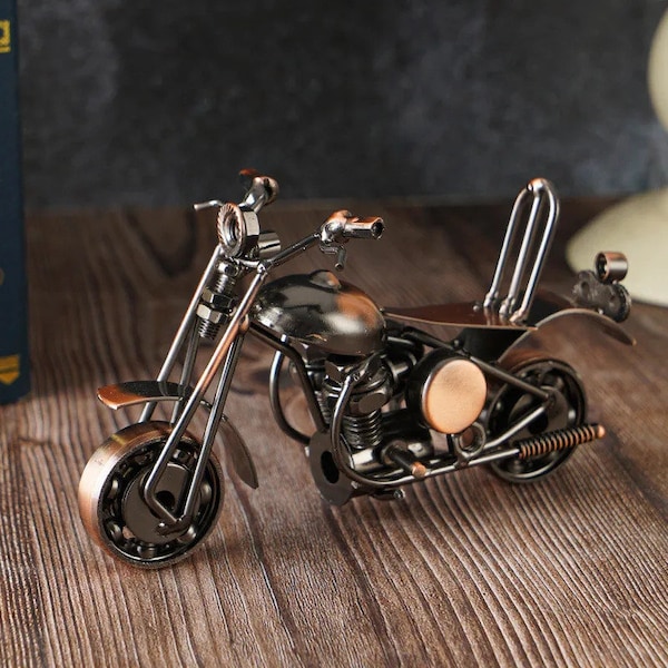 Figurine Moto Harley Davidson en Fer : Déco Rétro Maison, Œuvre d'Art Vintage